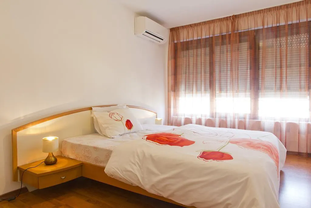Vitosha Downtown Apartments Sofia 0*,