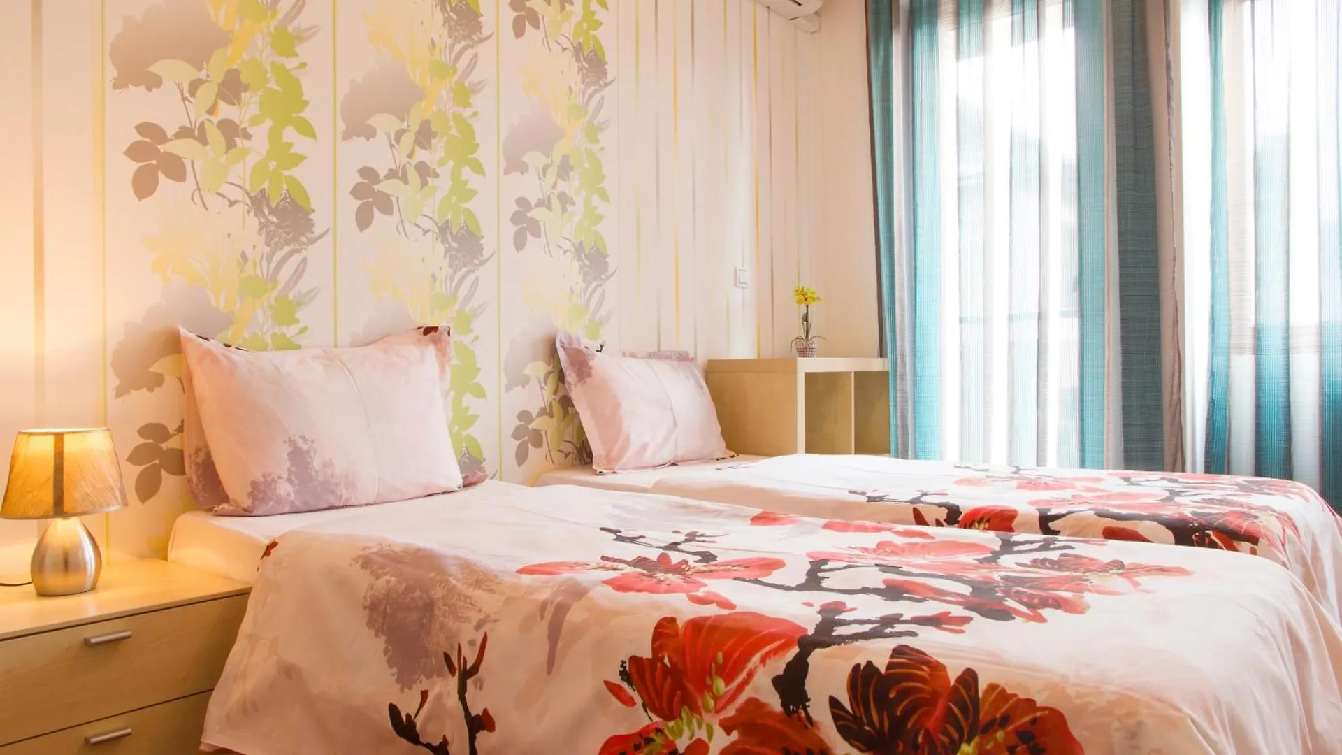 Vitosha Downtown Apartments Sofia